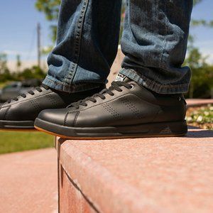 Men's Kuru Roam Jet Black